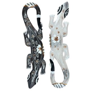 Painted geckos/flower motif wall art (50cm)