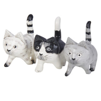 Assorted painted round walking cat (8cm)