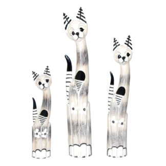 Painted cat family, whitewash finish - large